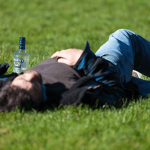 Odbúravanie alkoholu: 7 osvedčených rád, ako vytriezvieť
